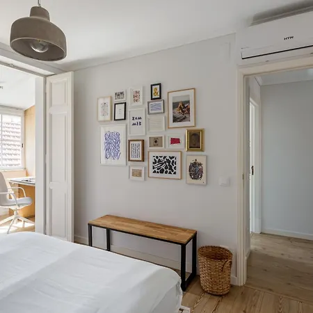 Joivy Delightful 2-bed Flat Near Park Lisboa